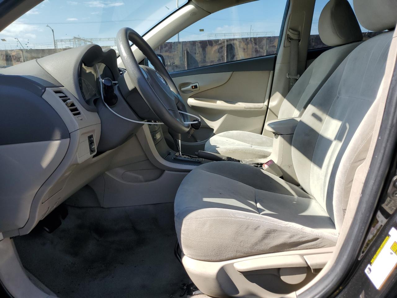 2009 Toyota Corolla VIN 1NXBU40E79Z145201 Copart auction photo, front end / side damage thumbnail 7