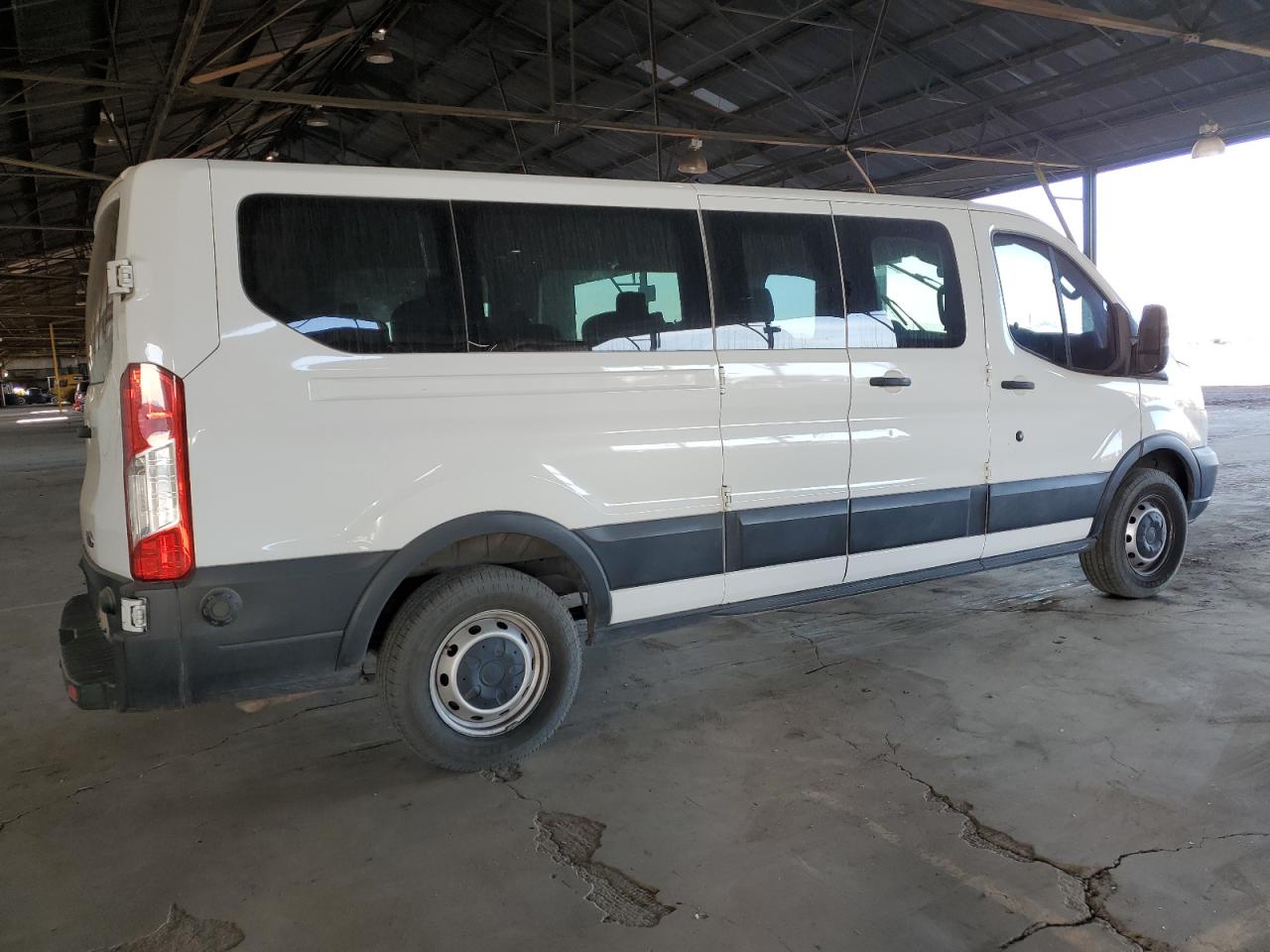 2019 Ford Transit VIN 1FBZX2ZM4KKA96425 Copart auction photo, side damage thumbnail 3