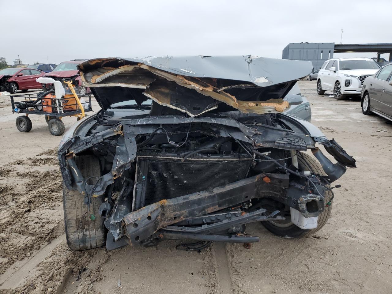 2013 Chevrolet Camaro VIN 2G1FA1E39D9144795 Copart auction photo, front end / all over damage thumbnail 5