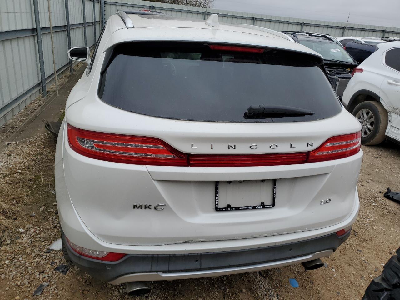 2016 Lincoln MKC VIN 5LMCJ3C98GUJ05306 Copart auction photo, front end damage thumbnail 6