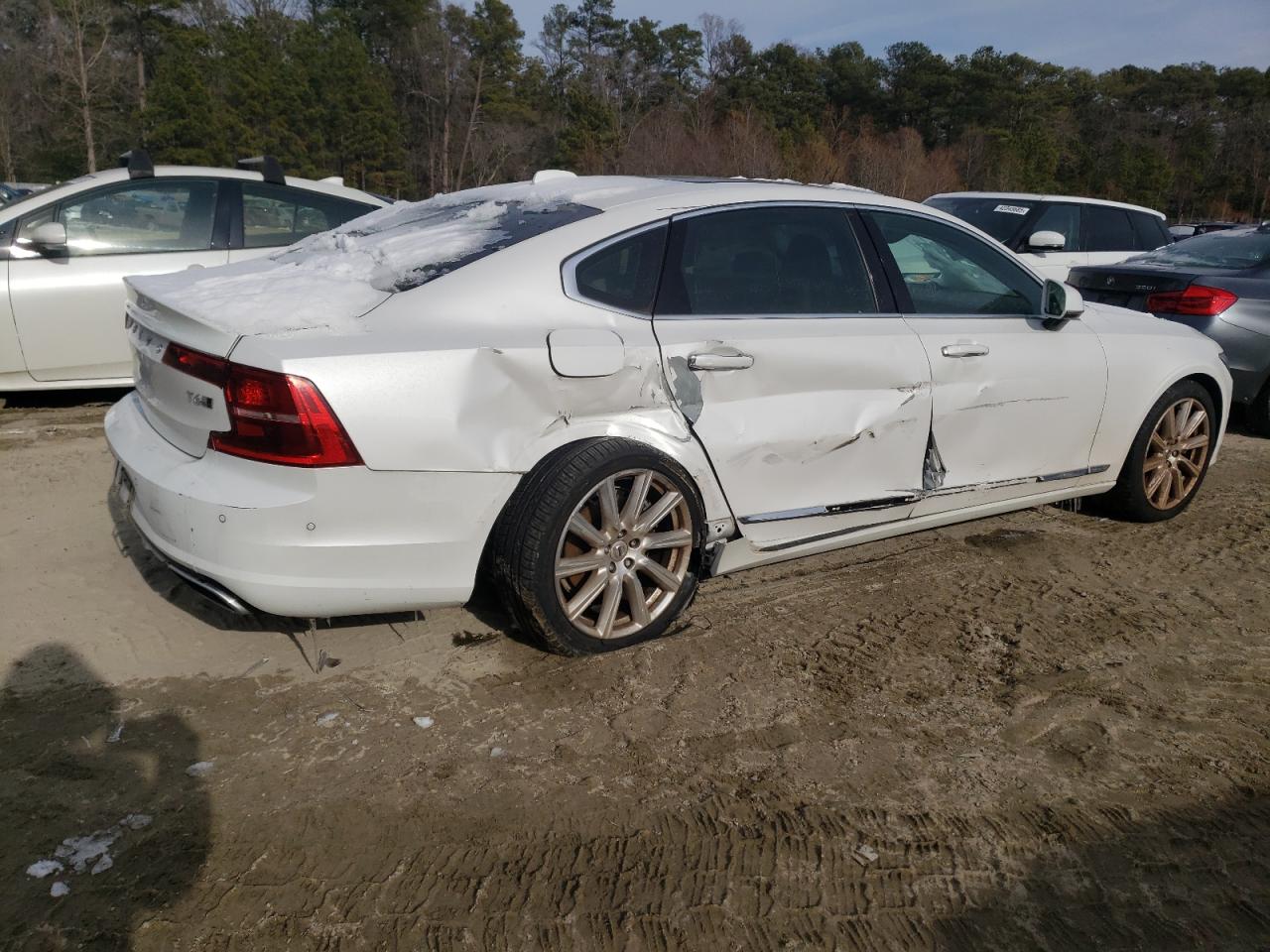 2018 Volvo S90 VIN LVY992ML4JP033548 Copart auction photo, side / rear end damage thumbnail 3