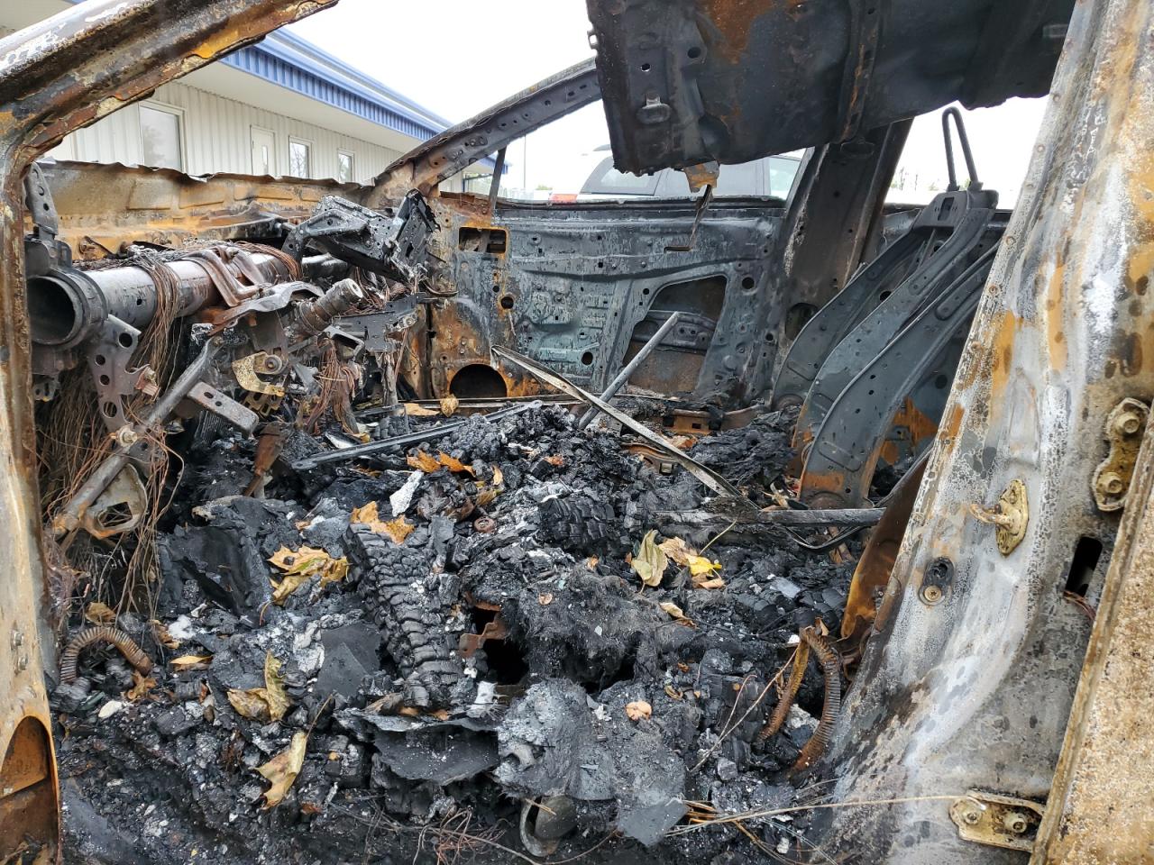 2021 Toyota RAV 4 VIN 2T3F1RFVXMW158832 Copart auction photo, burn damage thumbnail 7