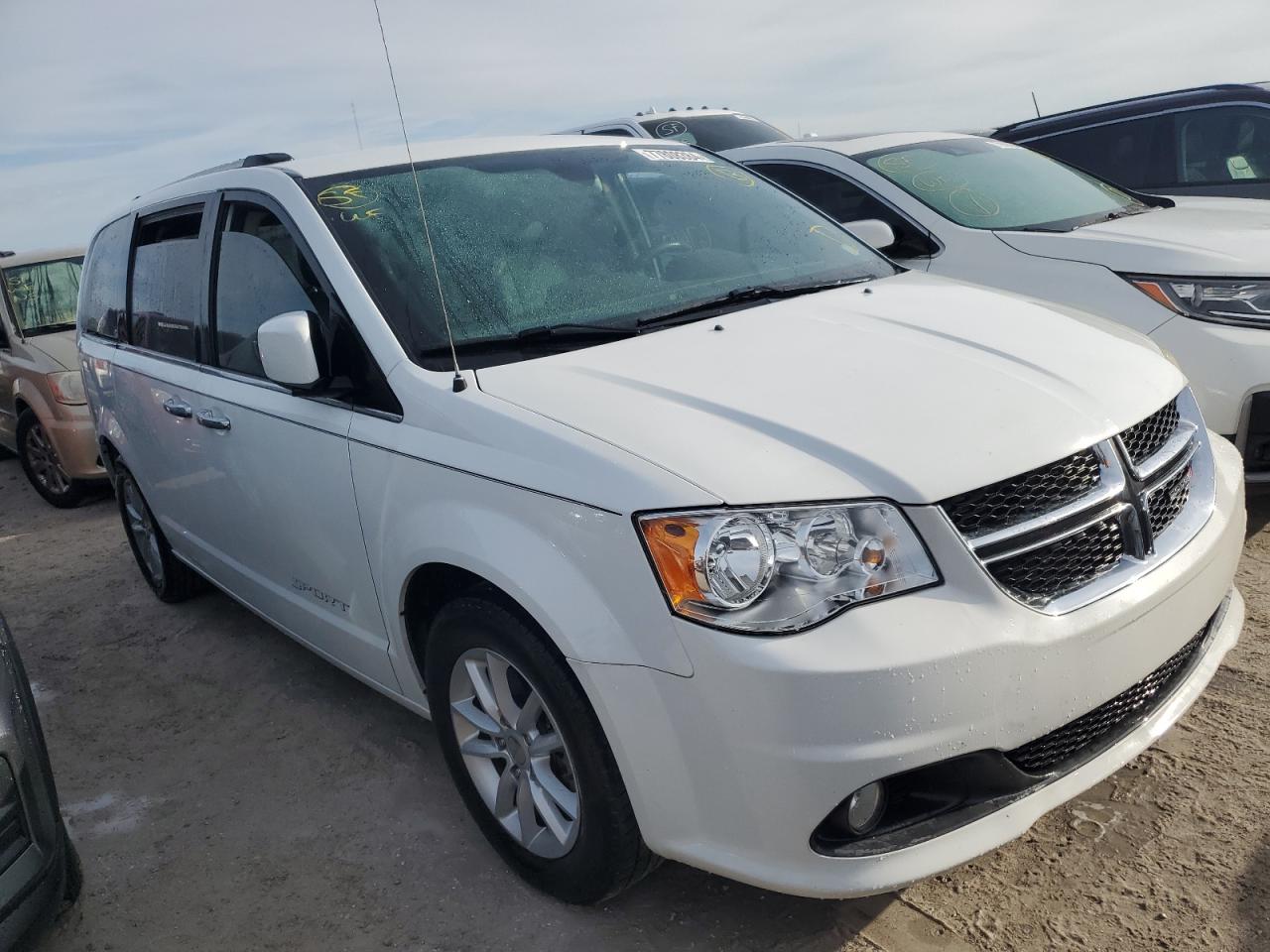 2019 Dodge Caravan VIN 2C4RDGCG3KR636241 Copart auction photo, water/flood damage thumbnail 4