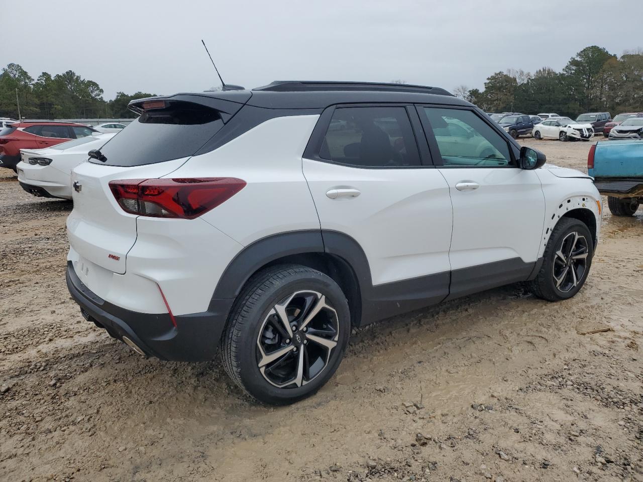 2023 Chevrolet TrailBlazer VIN KL79MTSL6PB177944 Copart auction photo, front end / side damage thumbnail 3
