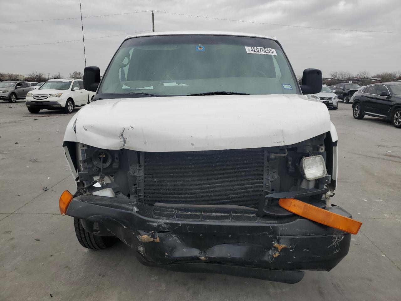2005 Chevrolet Express VIN 1GCFG15T251176760 Copart auction photo, front end damage thumbnail 5