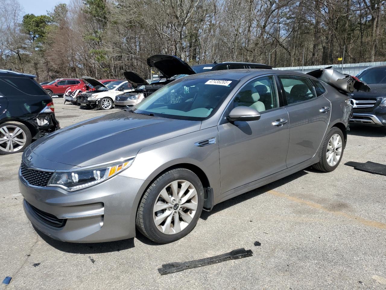 2016 KIA Optima VIN 5XXGU4L37GG052038
