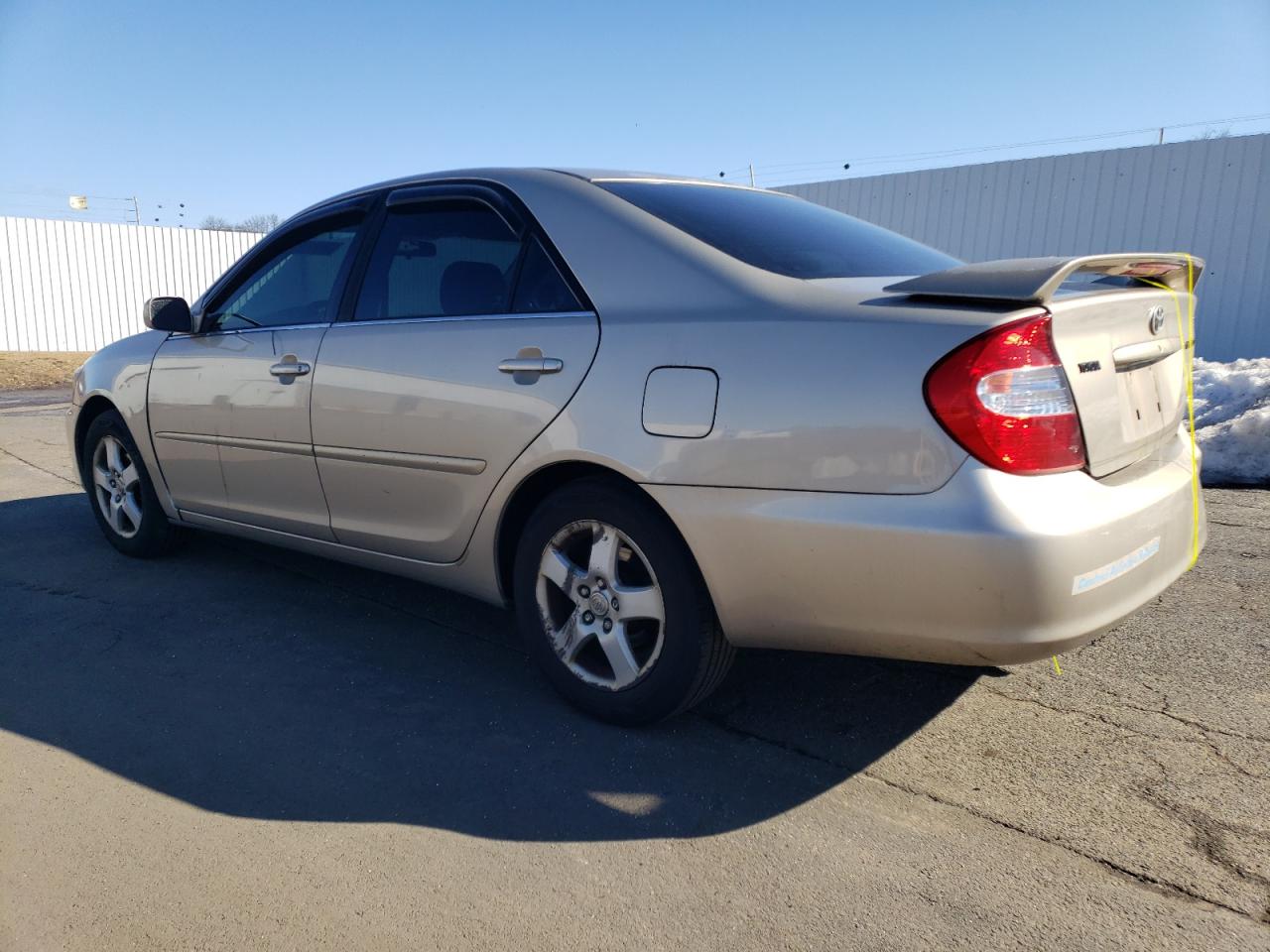 2004 Toyota Camry VIN 4T1BE32K14U938724 Copart auction photo, rear end / minor dent/scratches damage thumbnail 2