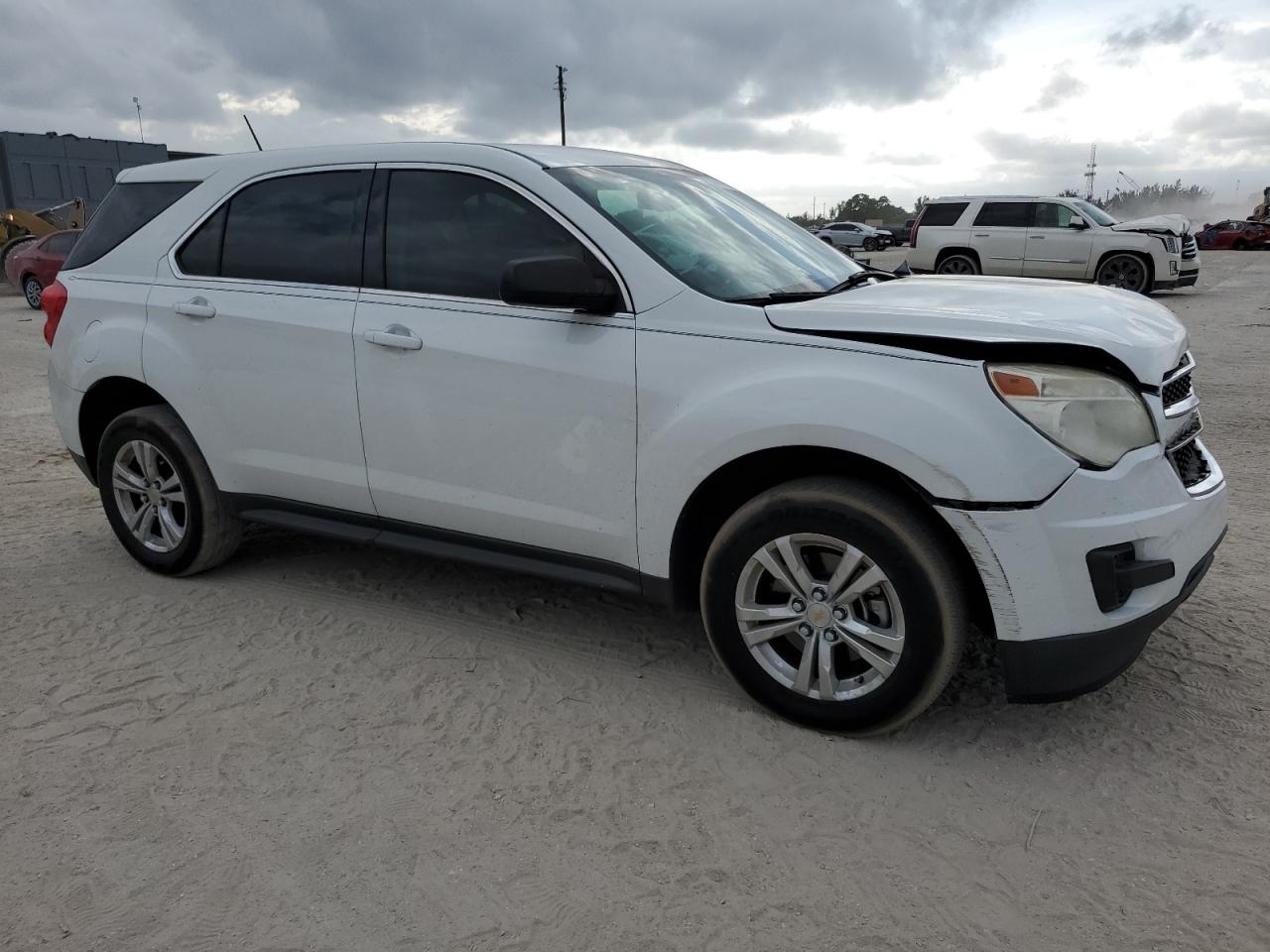 2015 Chevrolet Equinox VIN 2GNALLEK7F1148321 Copart auction photo, front end / rear end damage thumbnail 4