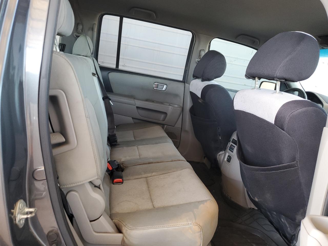 2011 Honda Pilot VIN 5FNYF3H22BB050069 Copart auction photo, rear end damage thumbnail 11