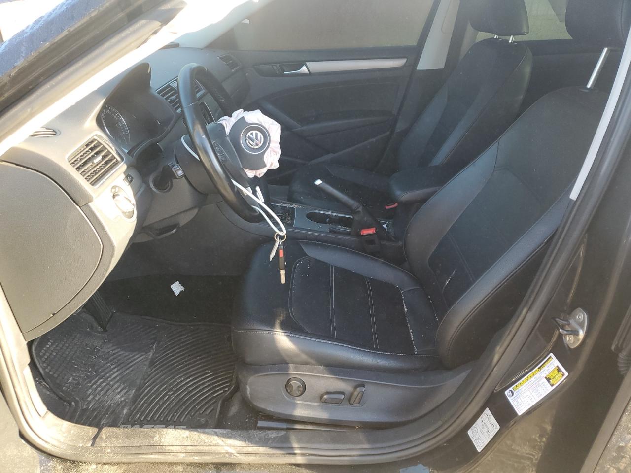 2014 Volkswagen Passat VIN 1VWBT7A31EC065847 Copart auction photo, all over / front end damage thumbnail 7