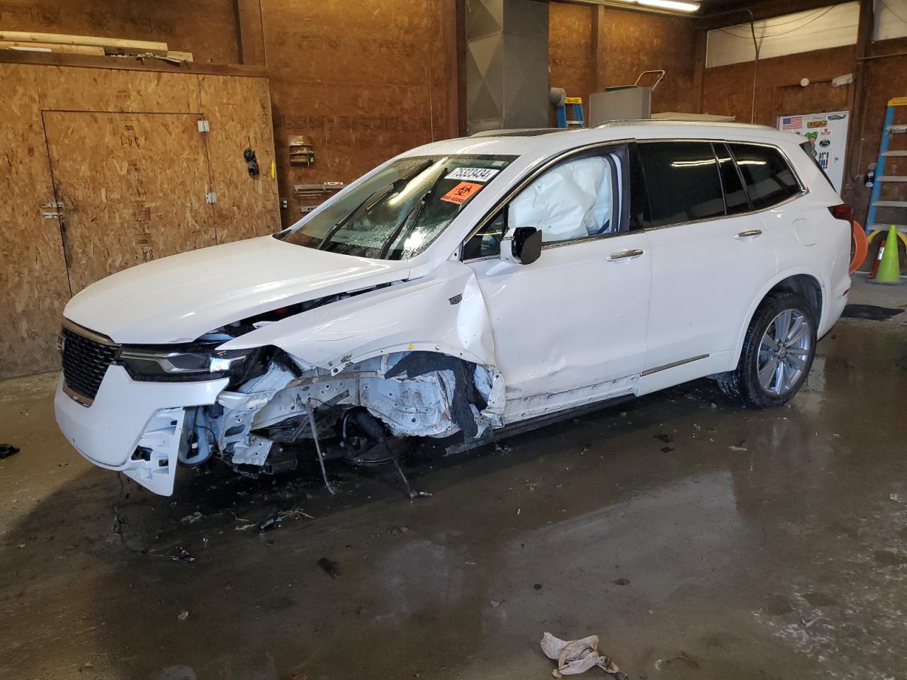 2022 Cadillac XT6 VIN 1GYKPDRS2NZ108715