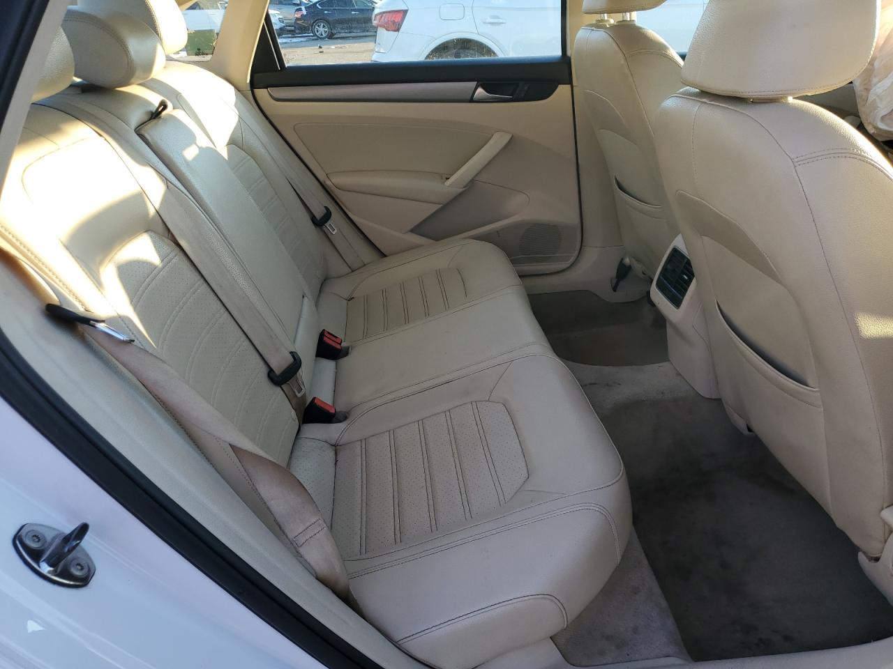 2014 Volkswagen Passat VIN 1VWBM7A35EC024053 Copart auction photo, front end / minor dent/scratches damage thumbnail 11