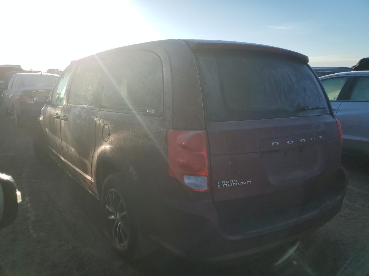 2018 Dodge Caravan VIN 2C4RDGBG3JR136158 Copart auction photo, front end damage thumbnail 2