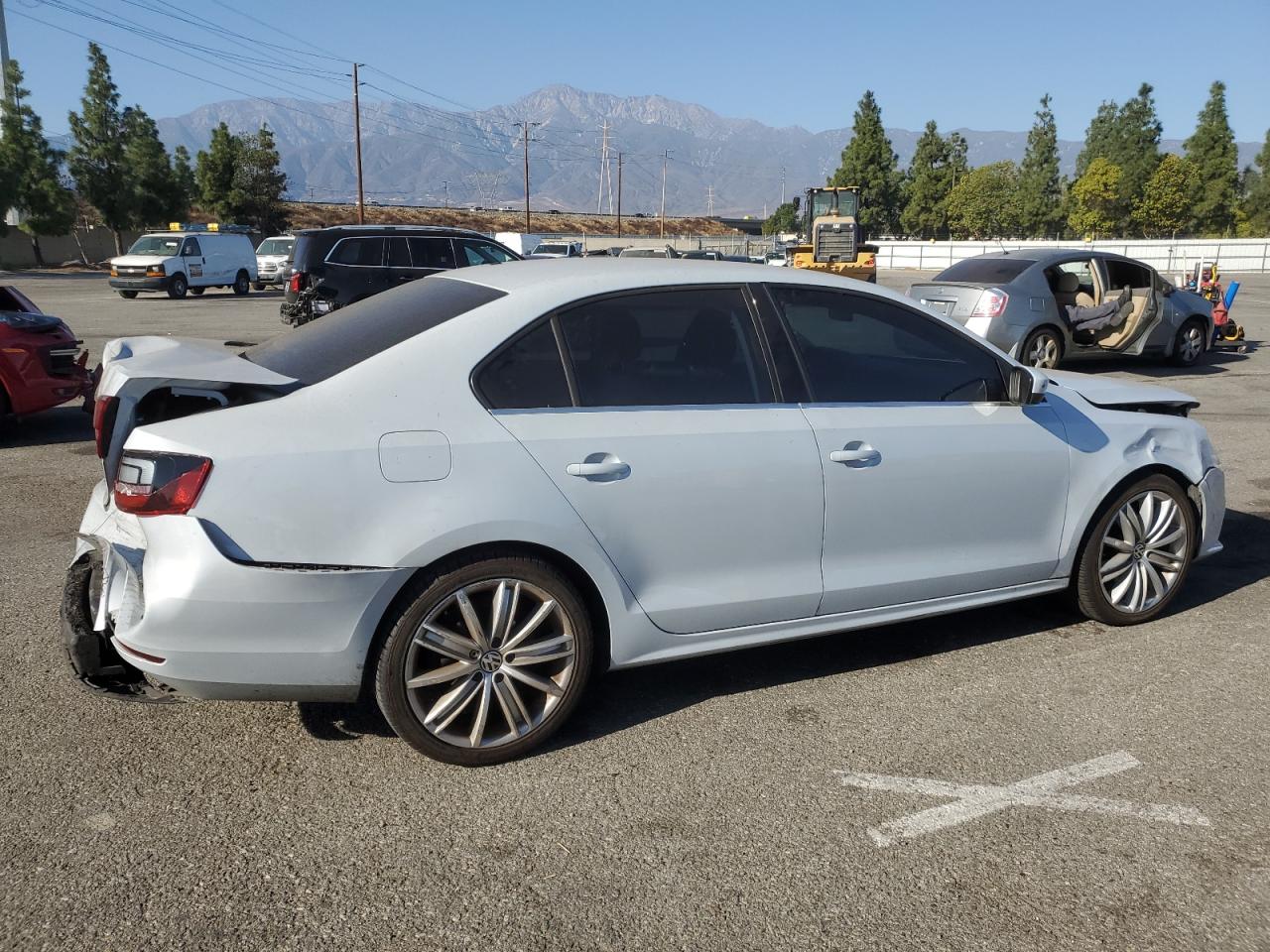 2017 Volkswagen Jetta VIN 3VW2B7AJ9HM384868 Copart auction photo, front end / rear end damage thumbnail 3
