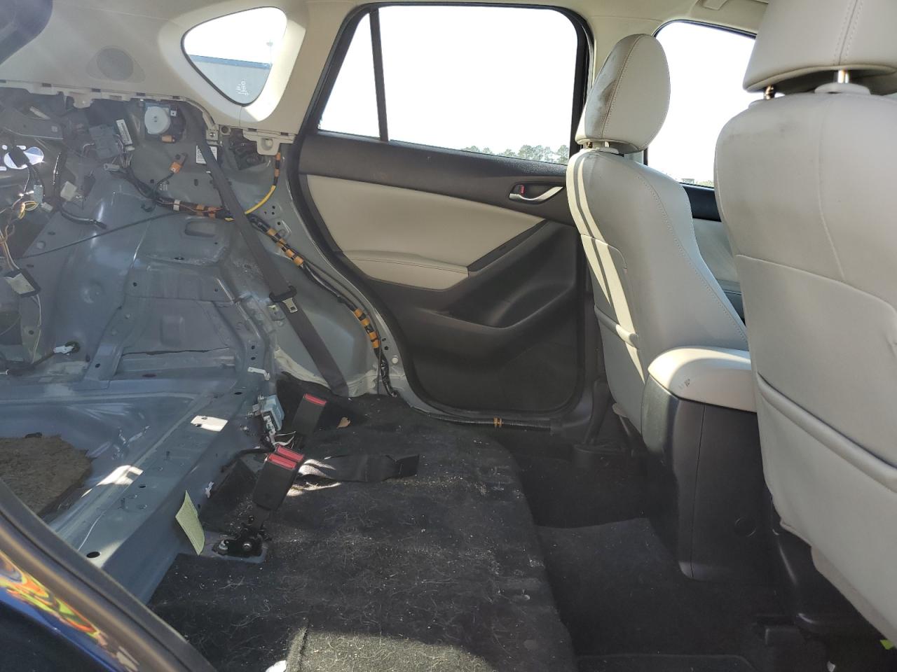 2015 Mazda CX-5 VIN JM3KE4DY9F0519260 Copart auction photo, rear end damage thumbnail 11