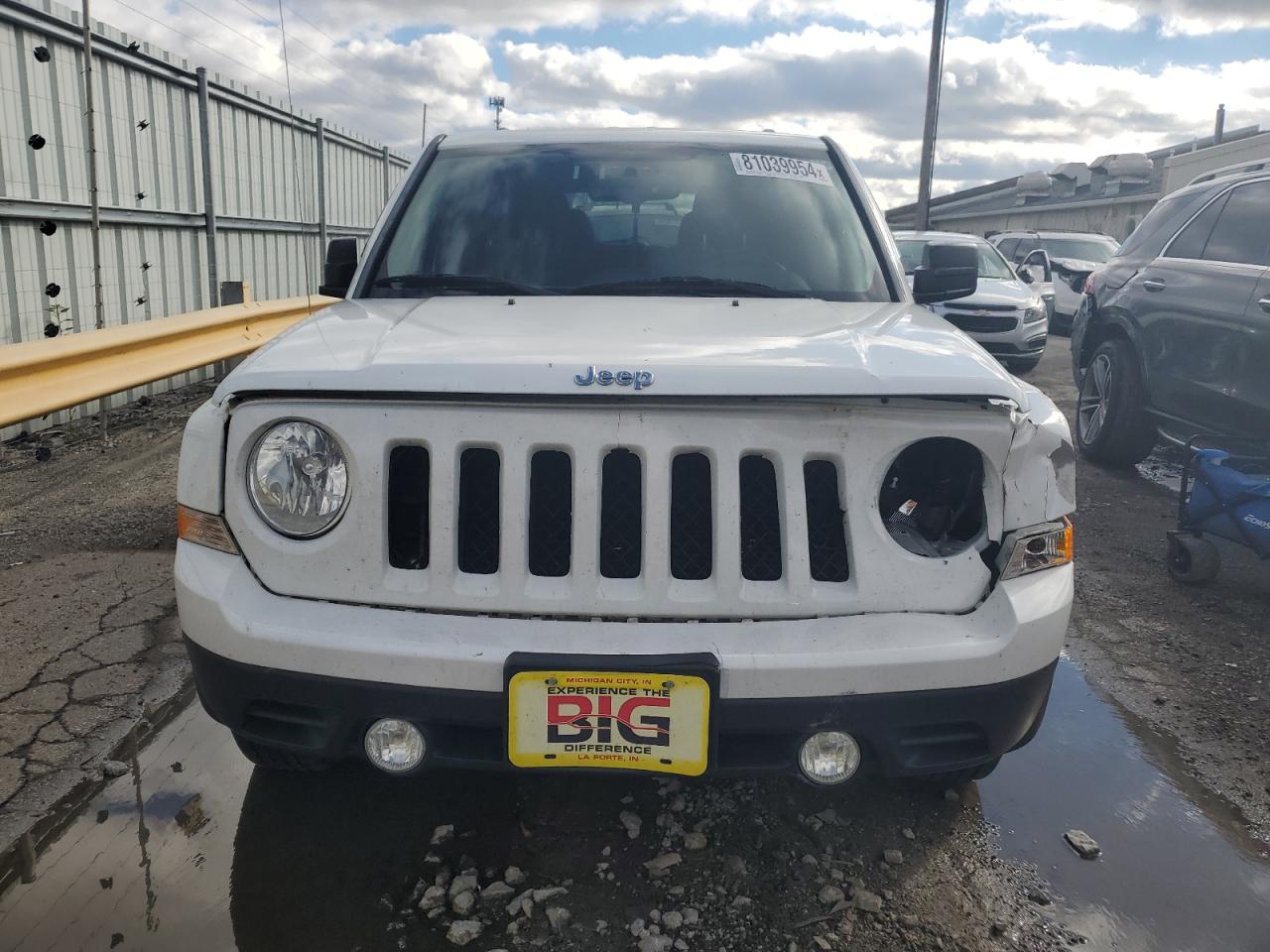 2016 Jeep Liberty (Patriot) VIN 1C4NJRBBXGD566403 Copart auction photo, front end damage thumbnail 5