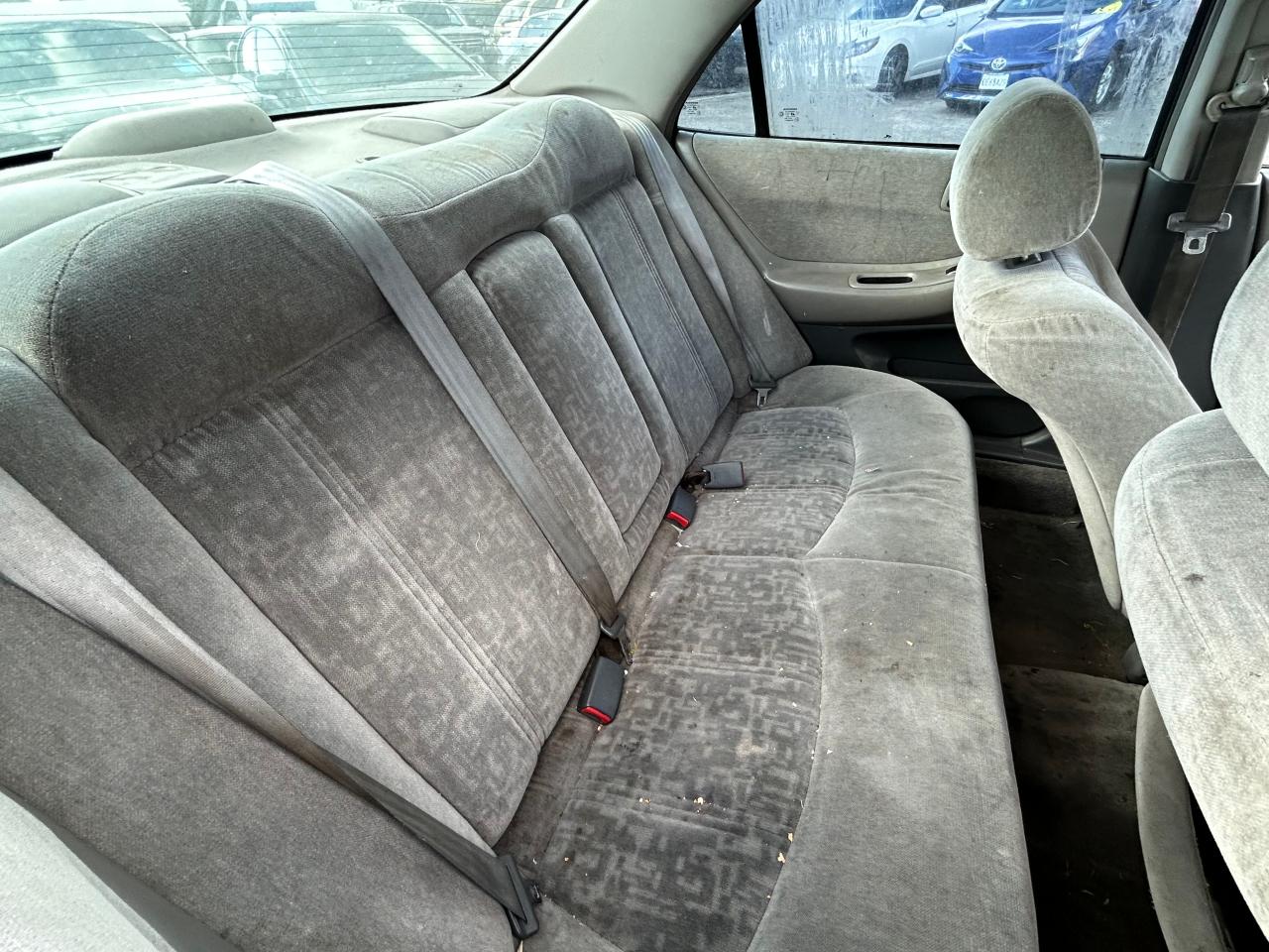1999 Honda Accord VIN 1HGCG5653XA105744 Copart auction photo, minor dent/scratches / normal wear damage thumbnail 6