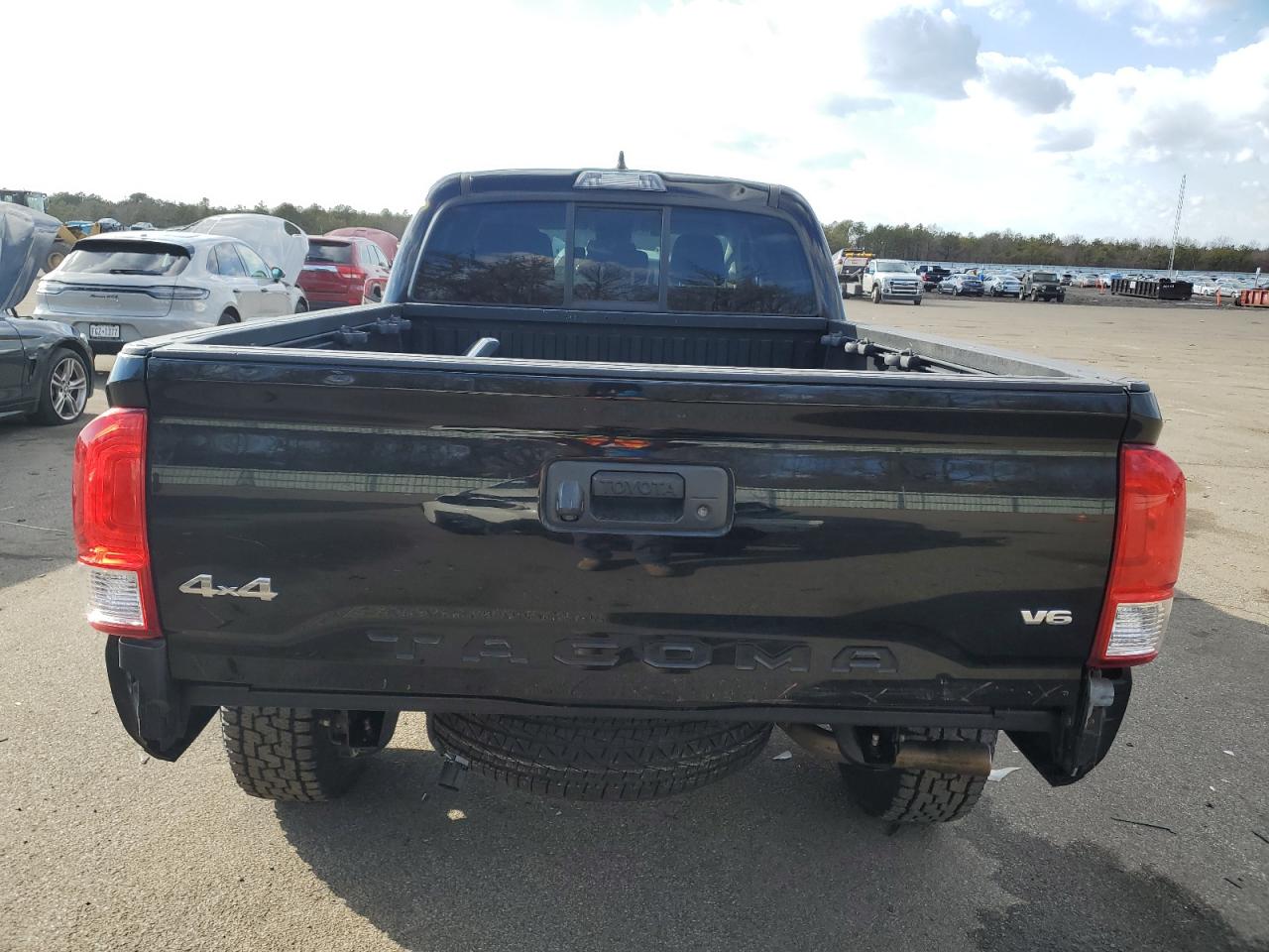 2016 Toyota Tacoma VIN 3TMDZ5BN2GM002949 Copart auction photo, rear end / front end damage thumbnail 6
