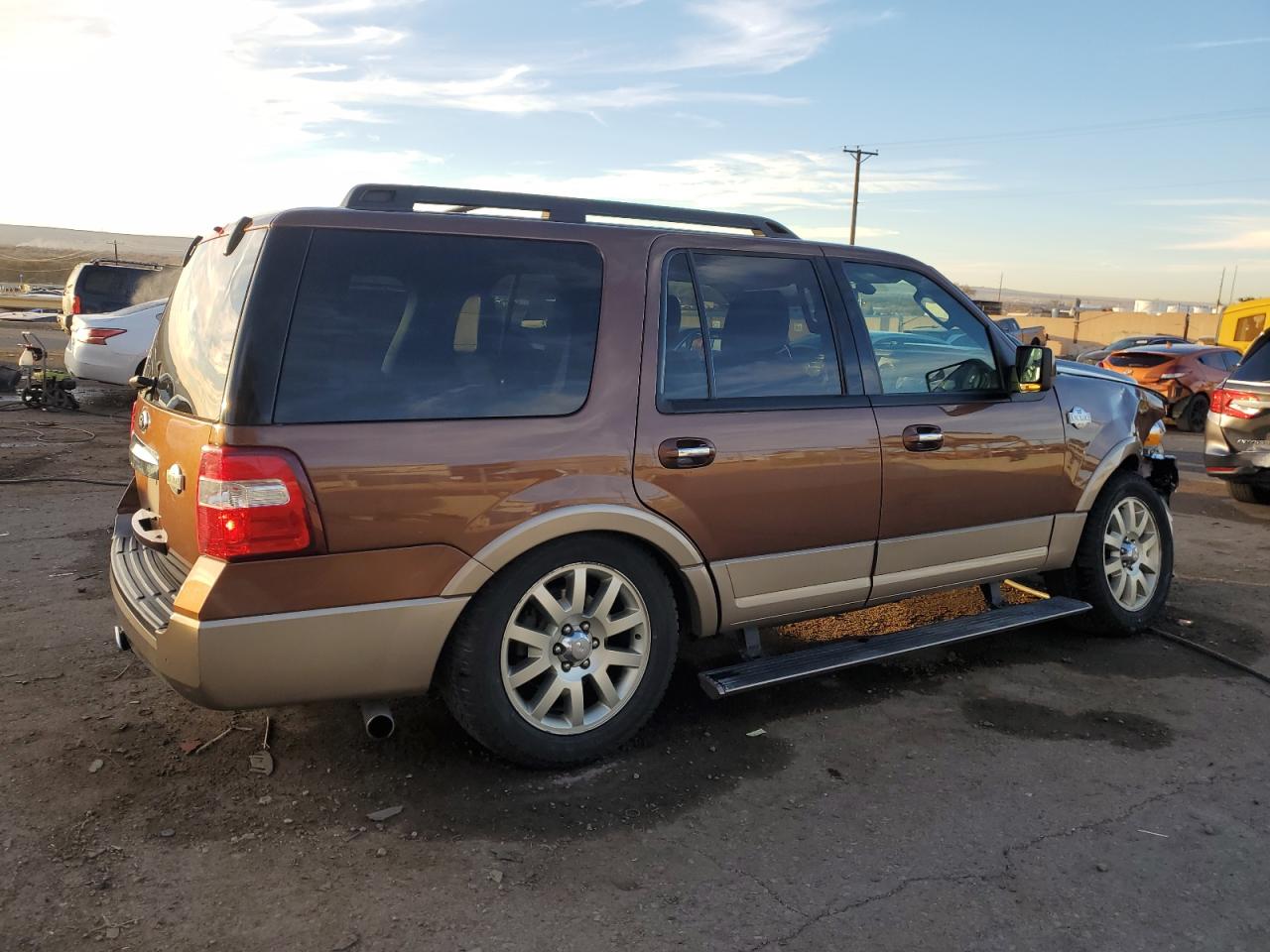 2012 Ford Expedition VIN 1FMJU1J53CEF66634 Copart auction photo, front end damage thumbnail 3