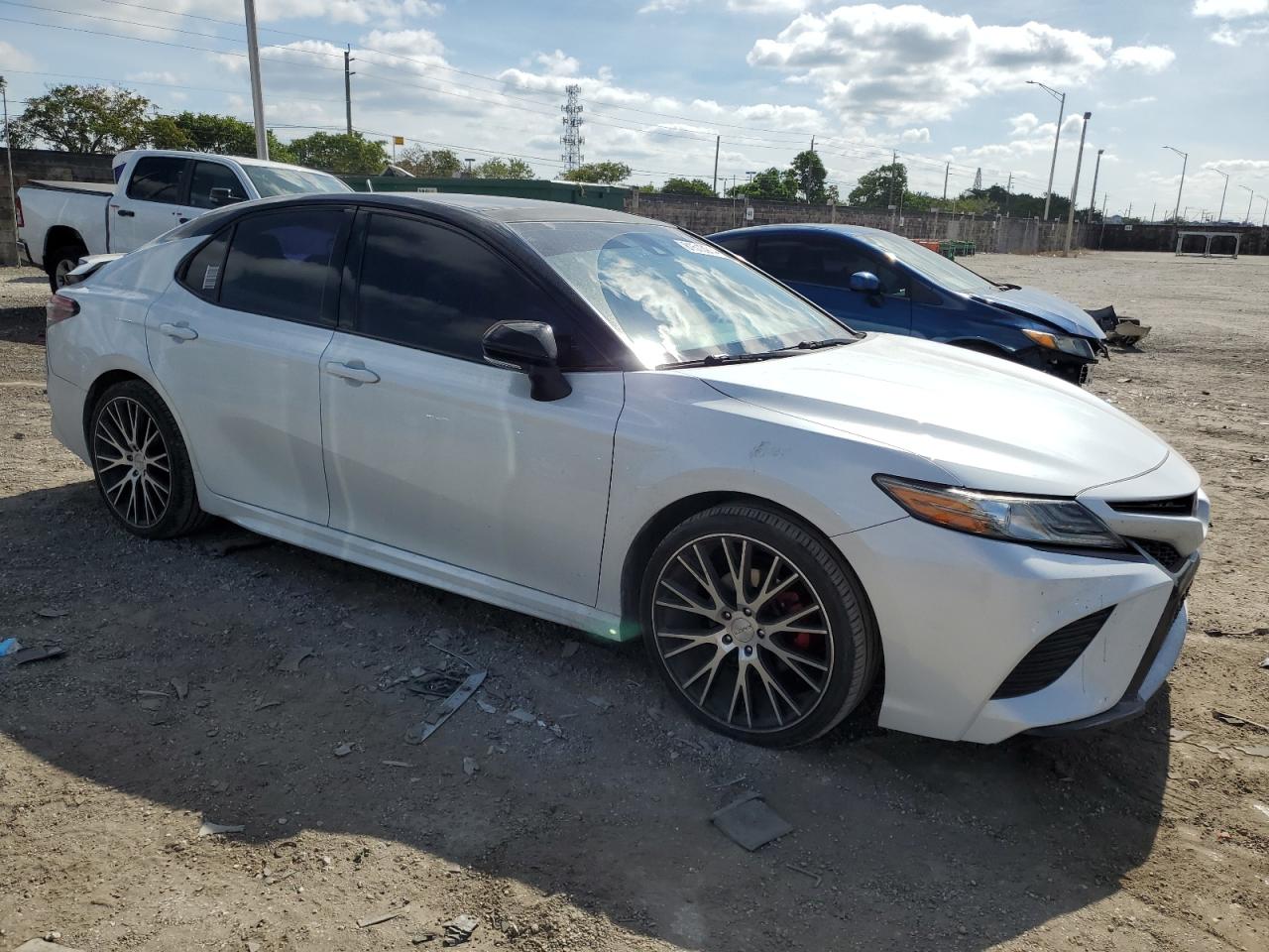 2019 Toyota Camry VIN 4T1B61HK3KU220842 Copart auction photo, rear end damage thumbnail 4