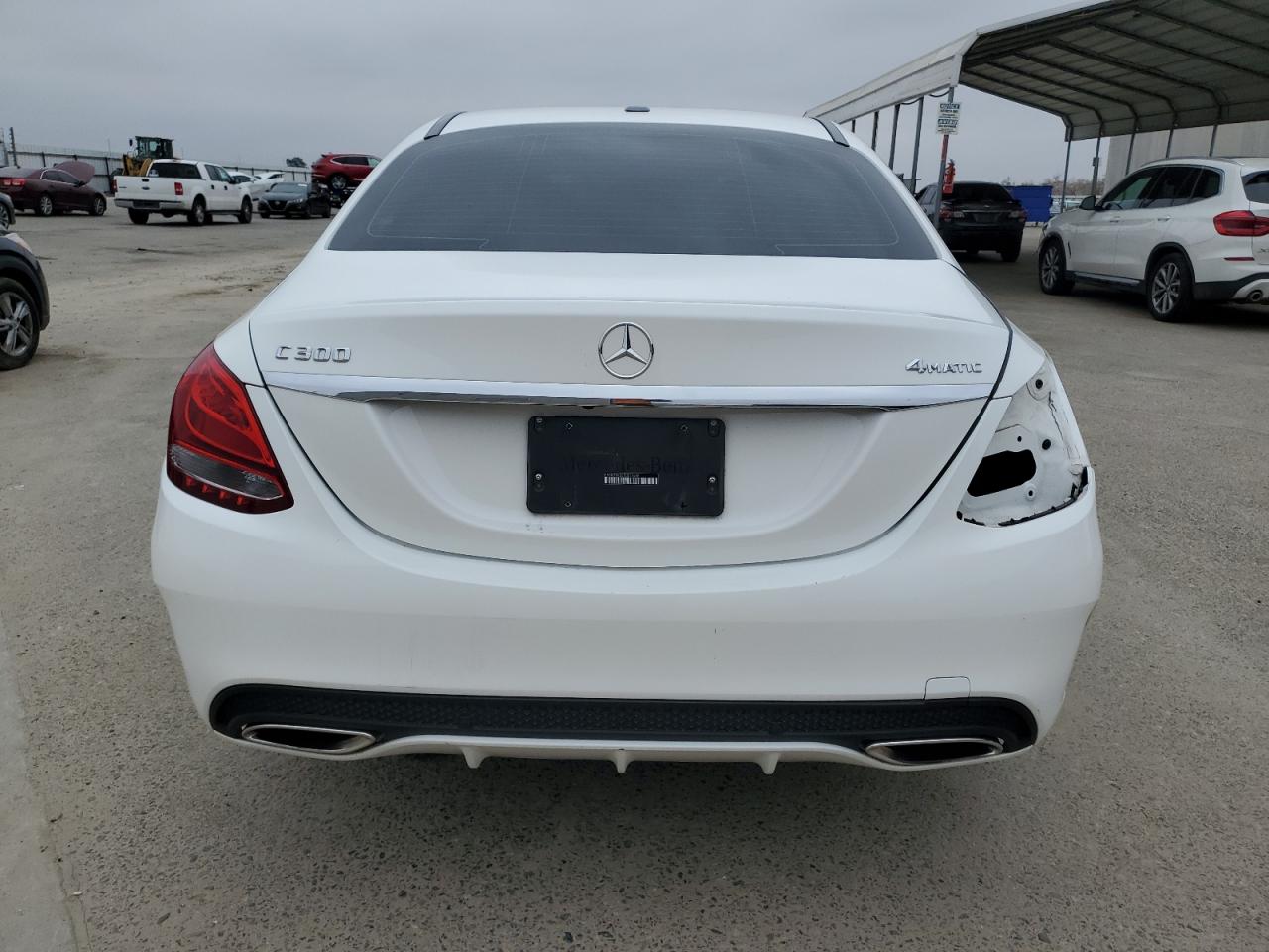 2015 Mercedes-Benz C-klasse VIN 55SWF4KB6FU010636 Copart auction photo, front end damage thumbnail 6