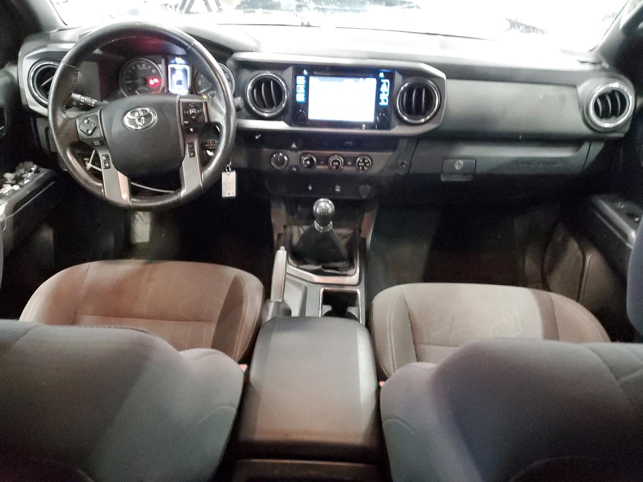 2018 Toyota Tacoma VIN 5TFSZ5AN2JX144146 Copart auction photo, minor dent/scratches damage thumbnail 8