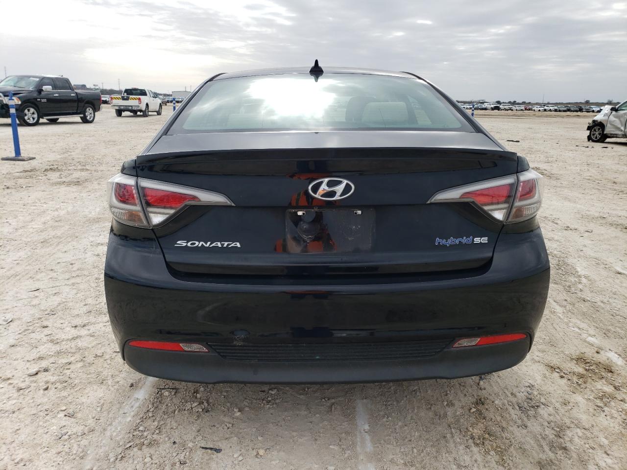 2016 Hyundai Sonata VIN KMHE24L14GA013202 Copart auction photo, front end damage thumbnail 6