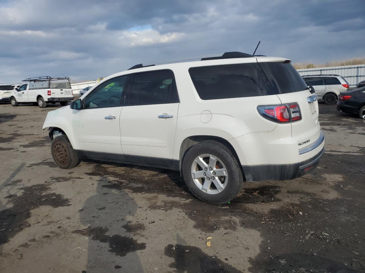 2014 GMC Acadia VIN 1GKKRPKD2EJ208054 Copart auction photo, front end / minor dent/scratches damage thumbnail 2
