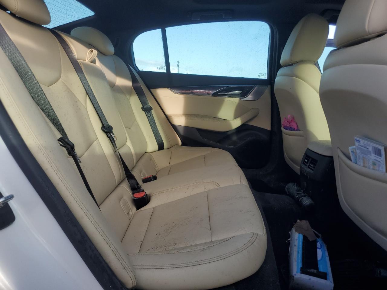 2020 Cadillac CT5 VIN 1G6DW5RKXL0124222 Copart auction photo, water/flood / minor dent/scratches damage thumbnail 10