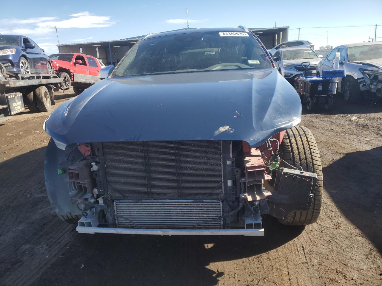 2019 Volvo XC60 VIN LYV102RM6KB320967 Copart auction photo, front end damage thumbnail 5