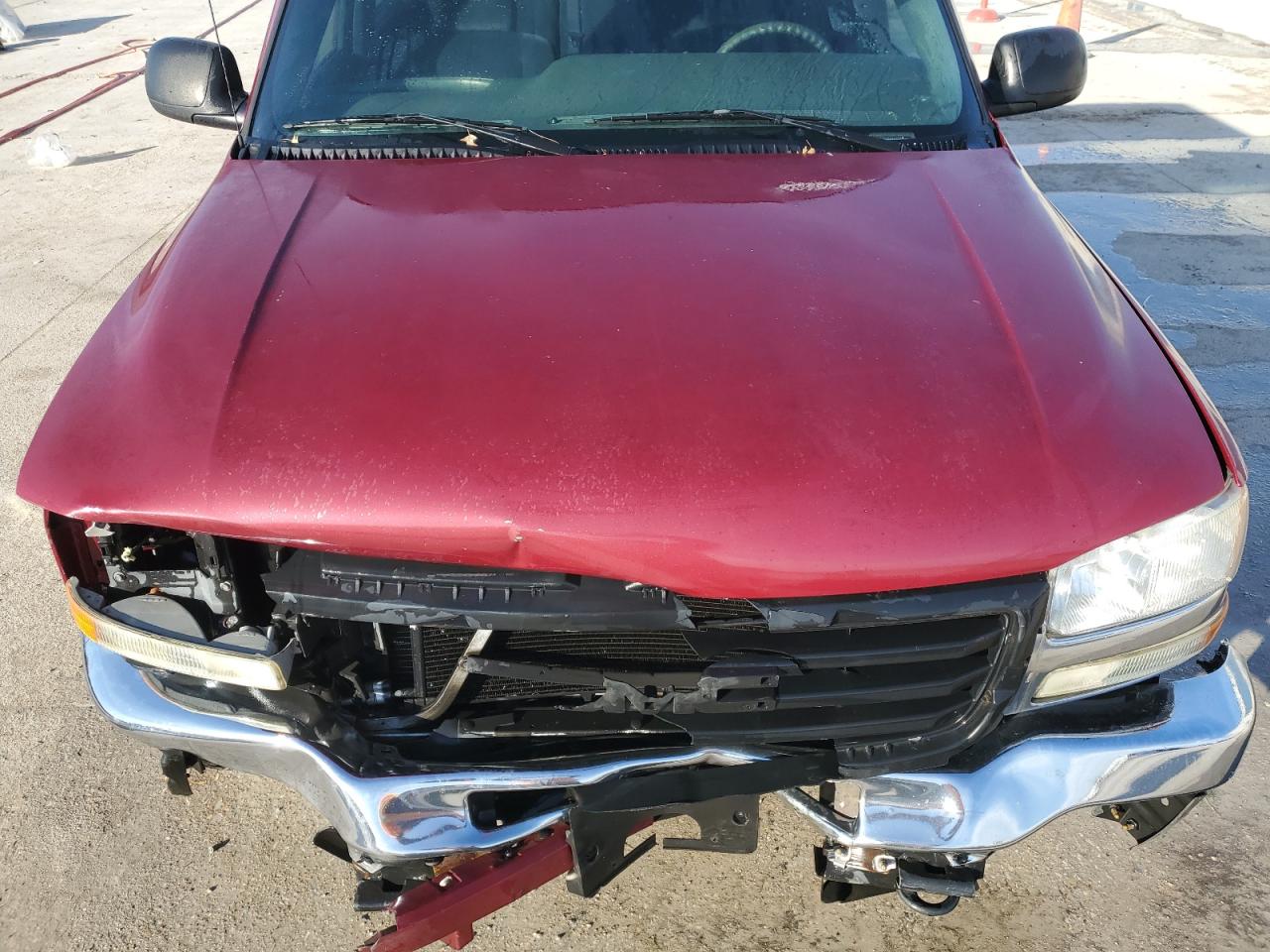 2007 GMC Sierra VIN 2GTEC13V071175048 Copart auction photo, front end / minor dent/scratches damage thumbnail 11