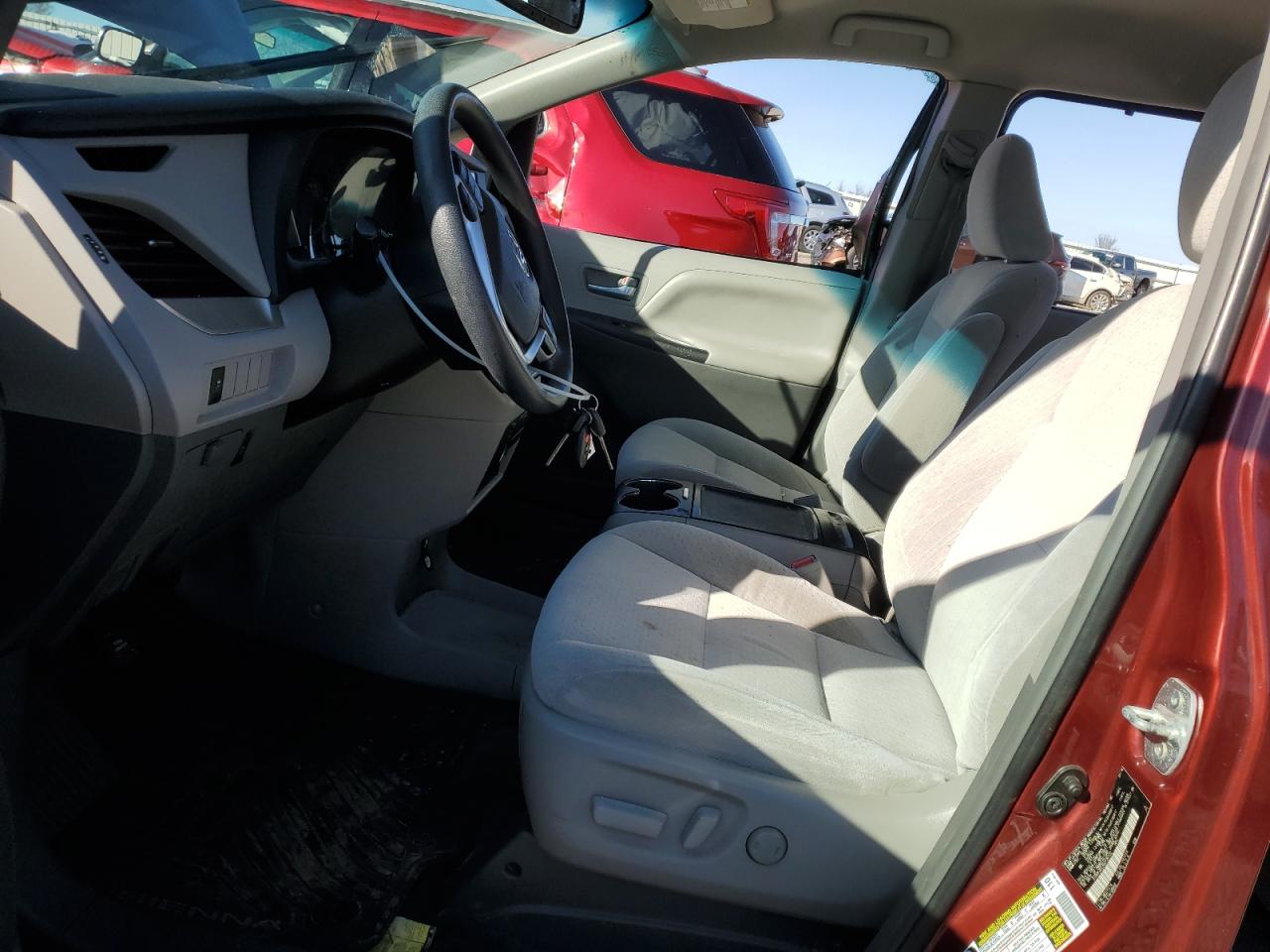 2016 Toyota Sienna VIN 5TDKK3DC2GS736132 Copart auction photo, all over damage thumbnail 7