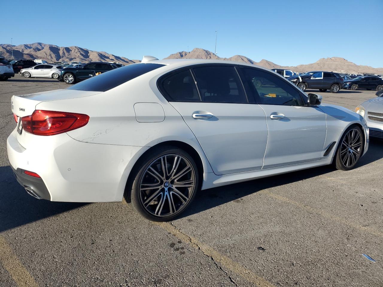 2017 BMW 5er VIN WBAJE5C37HG914612 Copart auction photo, undercarriage damage thumbnail 3