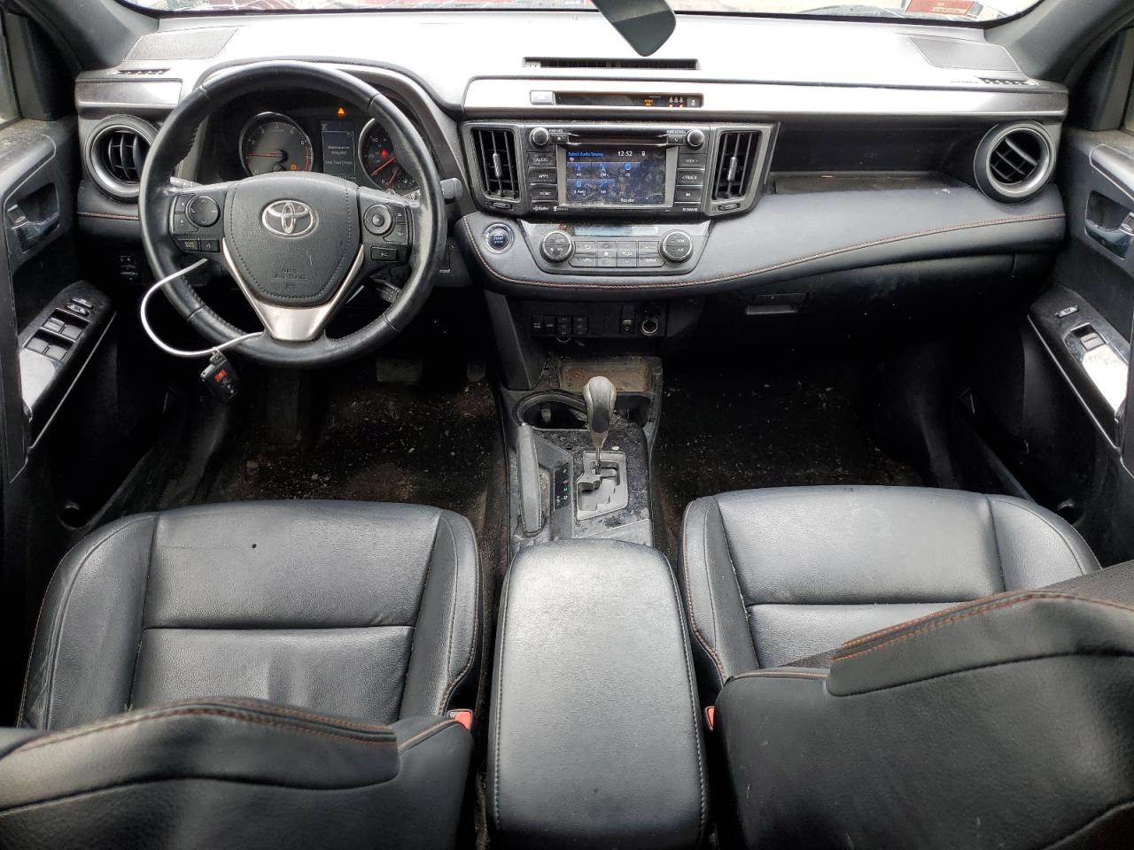 2018 Toyota RAV 4 VIN JTMJFREVXJJ175959 Copart auction photo, front end / minor dent/scratches damage thumbnail 8