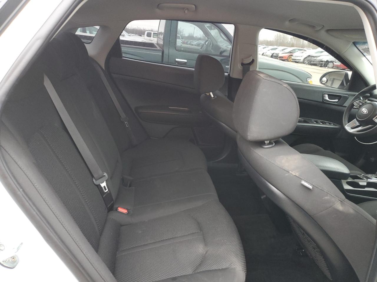 2020 KIA Optima VIN 5XXGT4L37LG415595 Copart auction photo, rear end / stripped damage thumbnail 10