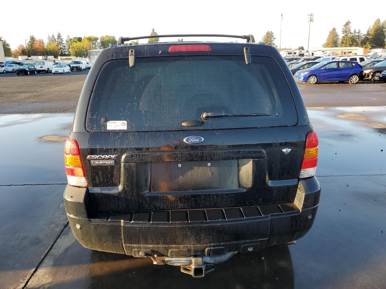 2007 Ford Escape VIN 1FMCU04117KA07392 Copart auction photo, front end damage thumbnail 6
