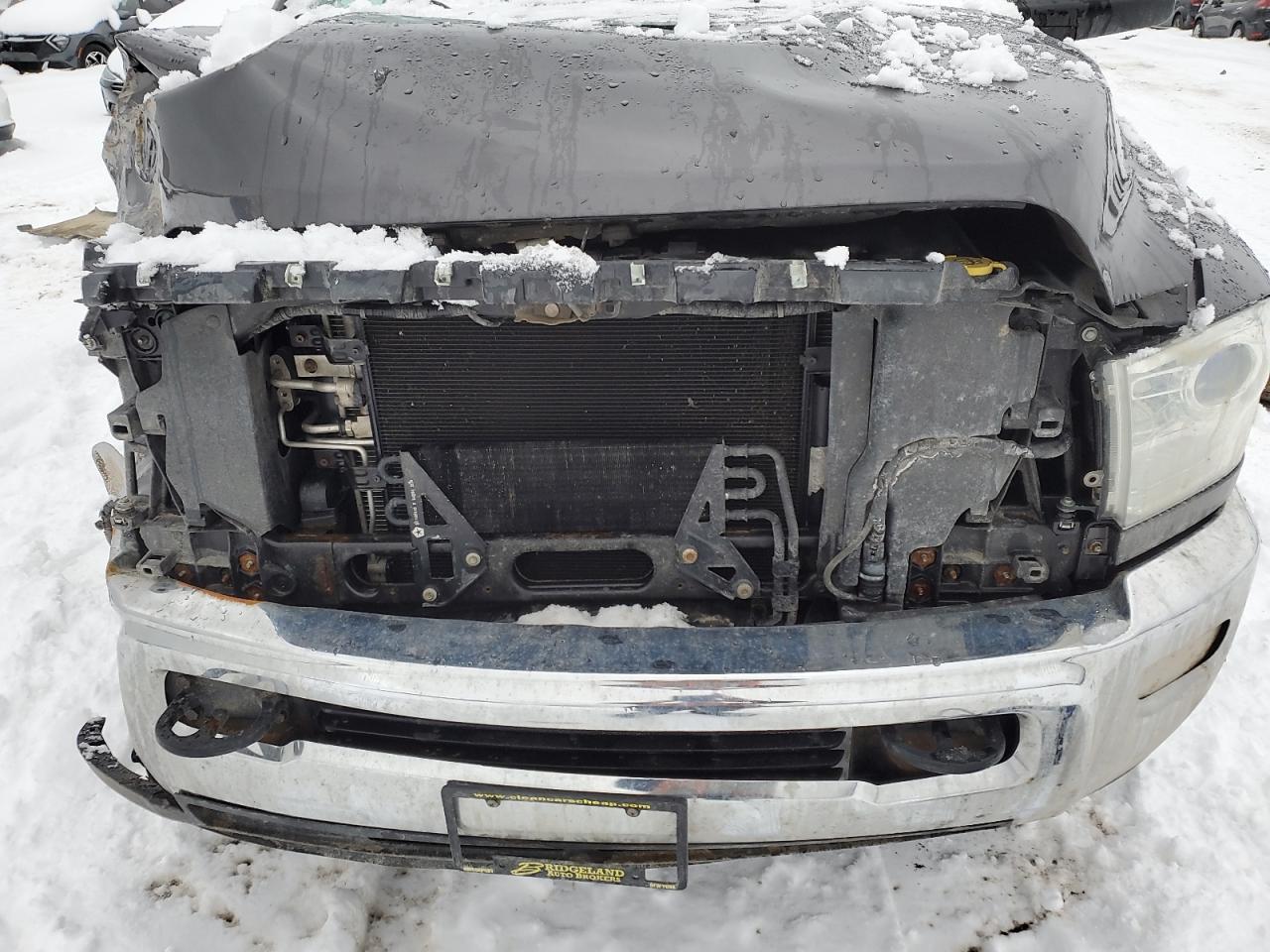 2015 RAM 2500 VIN 3C6UR5FJ6FG588003 Copart auction photo, front end / minor dent/scratches damage thumbnail 12