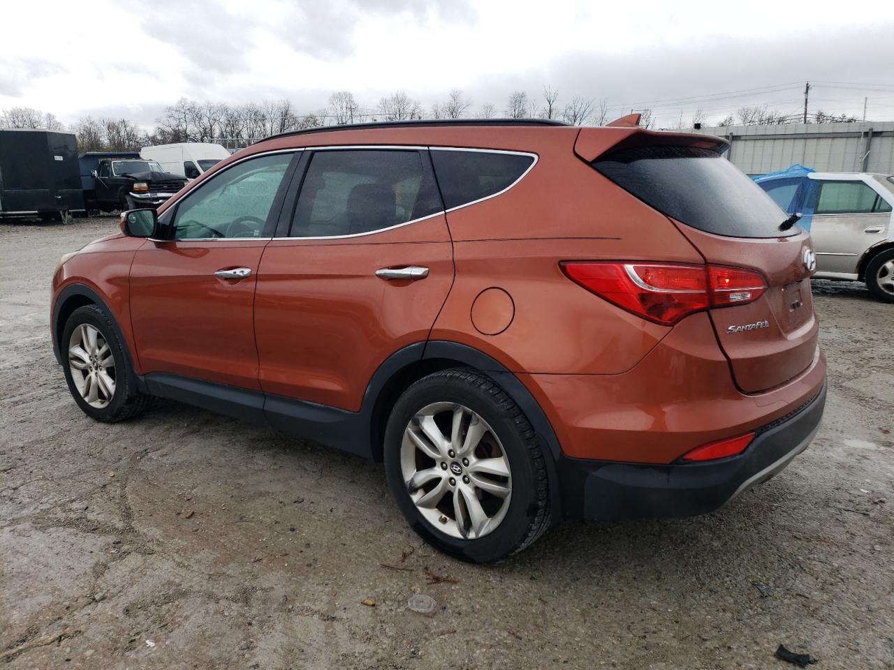 2013 Hyundai Santa Fe VIN 5XYZUDLA0DG046872 Copart auction photo, rear end / side damage thumbnail 2