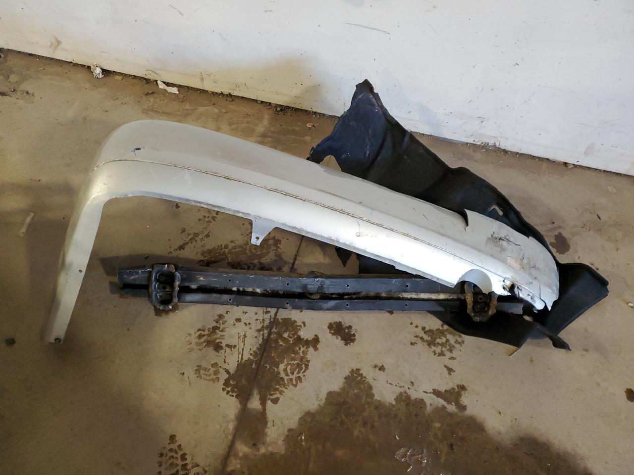 2004 Lexus ES VIN JTHBA30G140017768 Copart auction photo, rear end / front end damage thumbnail 12