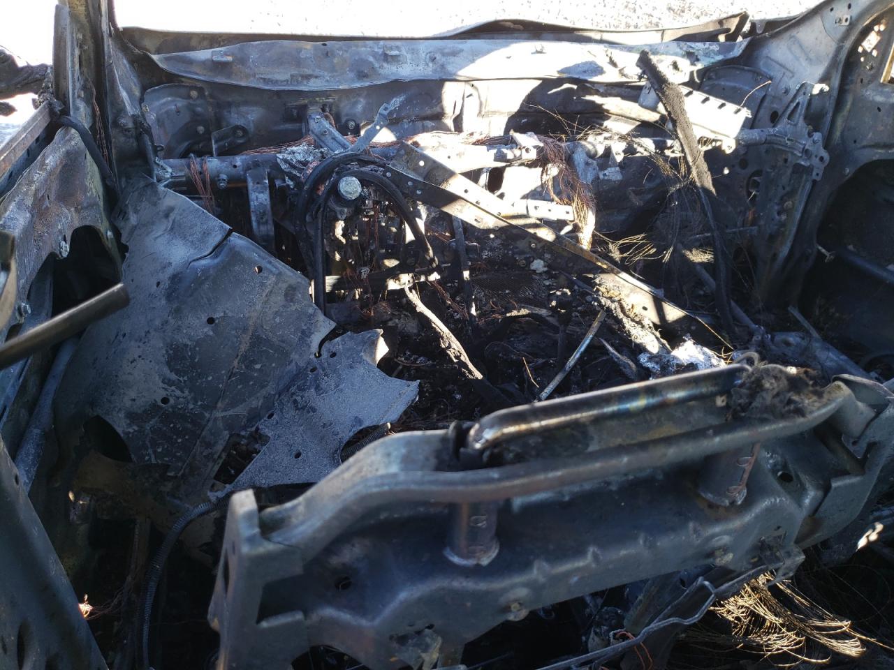 2017 KIA Sorento VIN 5XYPG4A38HG263417 Copart auction photo, burn damage thumbnail 8