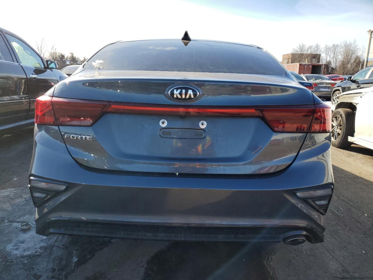 2020 KIA Forte VIN 3KPF24AD4LE230438 Copart auction photo, vandalism / front end damage thumbnail 6