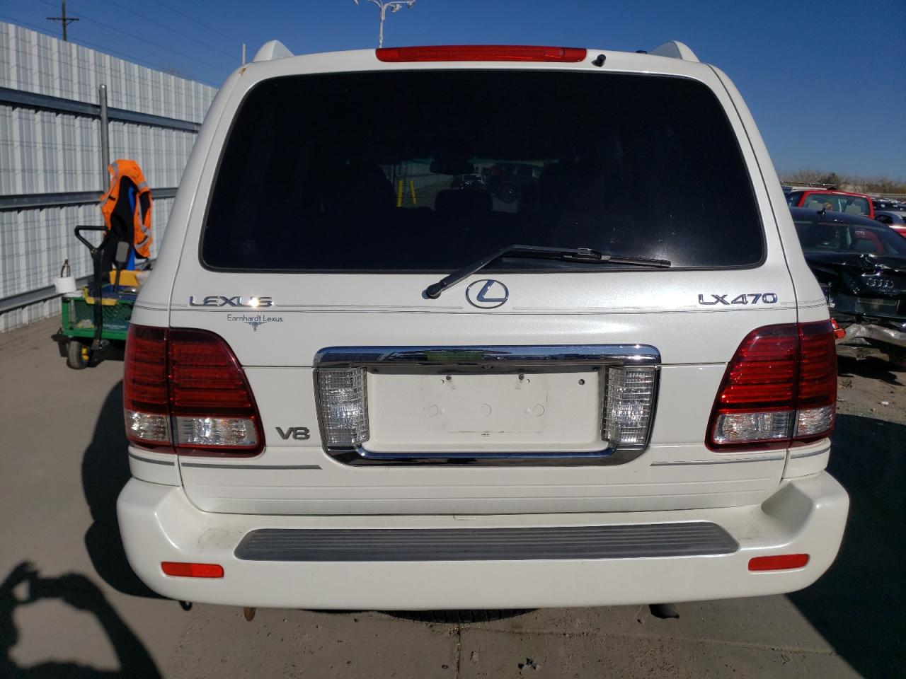 2006 Lexus LX VIN JTJHT00W164012493 Copart auction photo, front end / minor dent/scratches damage thumbnail 6