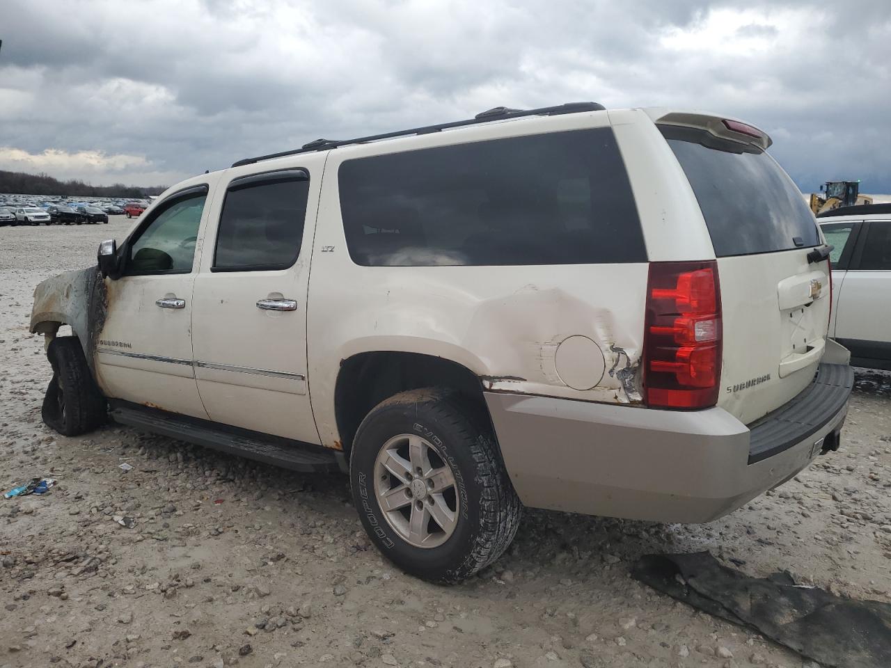 2009 Chevrolet Suburban VIN 1GNFK36359R214019 Copart auction photo, burn damage thumbnail 2