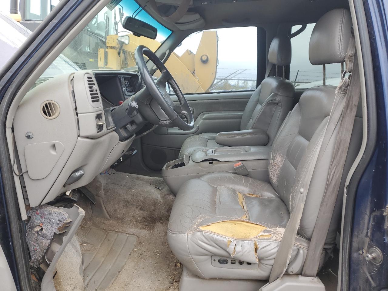 1996 GMC Yukon VIN 1GKEK13R3TJ747966 Copart auction photo, all over damage thumbnail 7