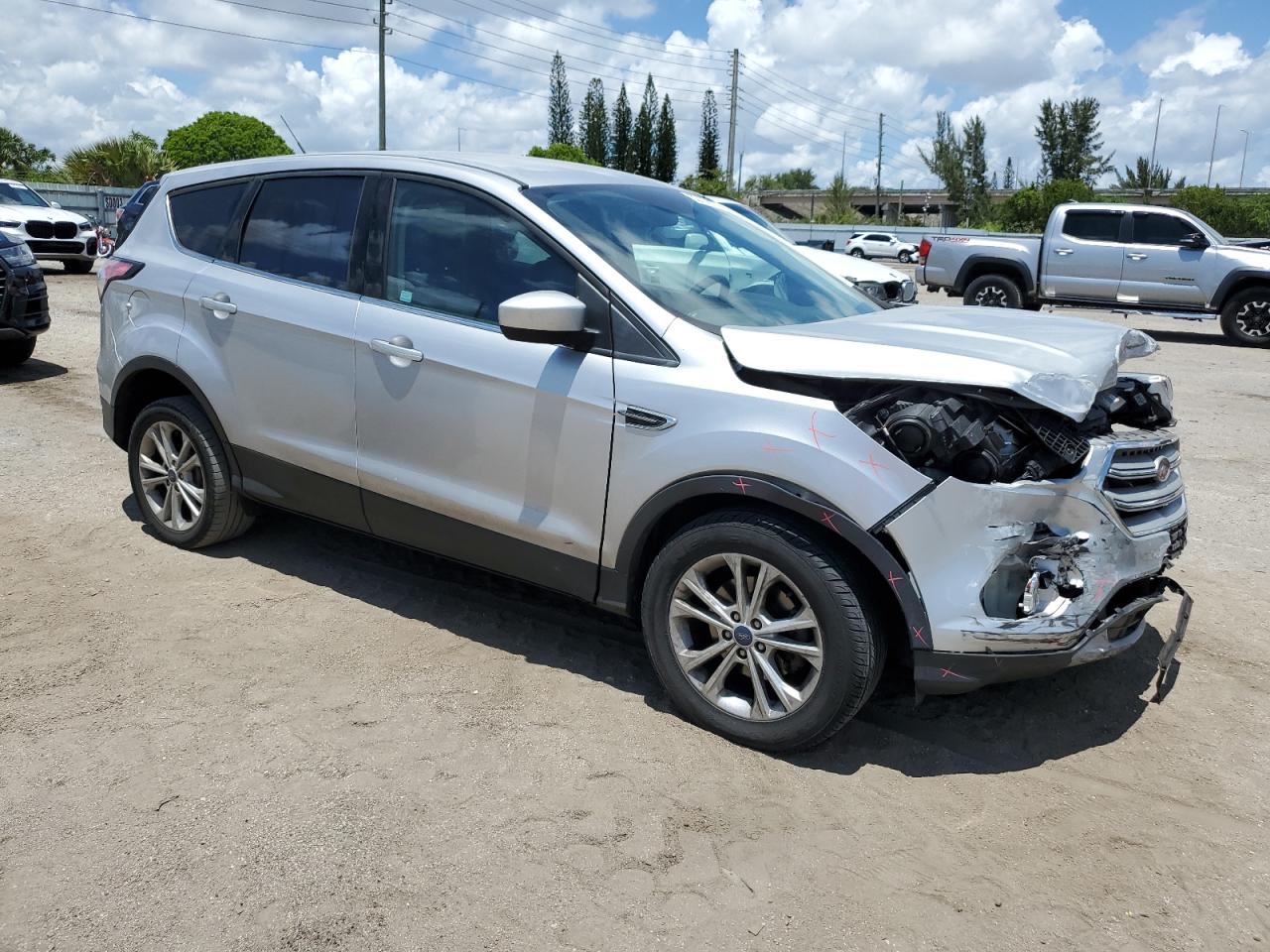 2017 Ford Escape VIN 1FMCU0GD9HUC07254 Copart auction photo, front end damage thumbnail 4