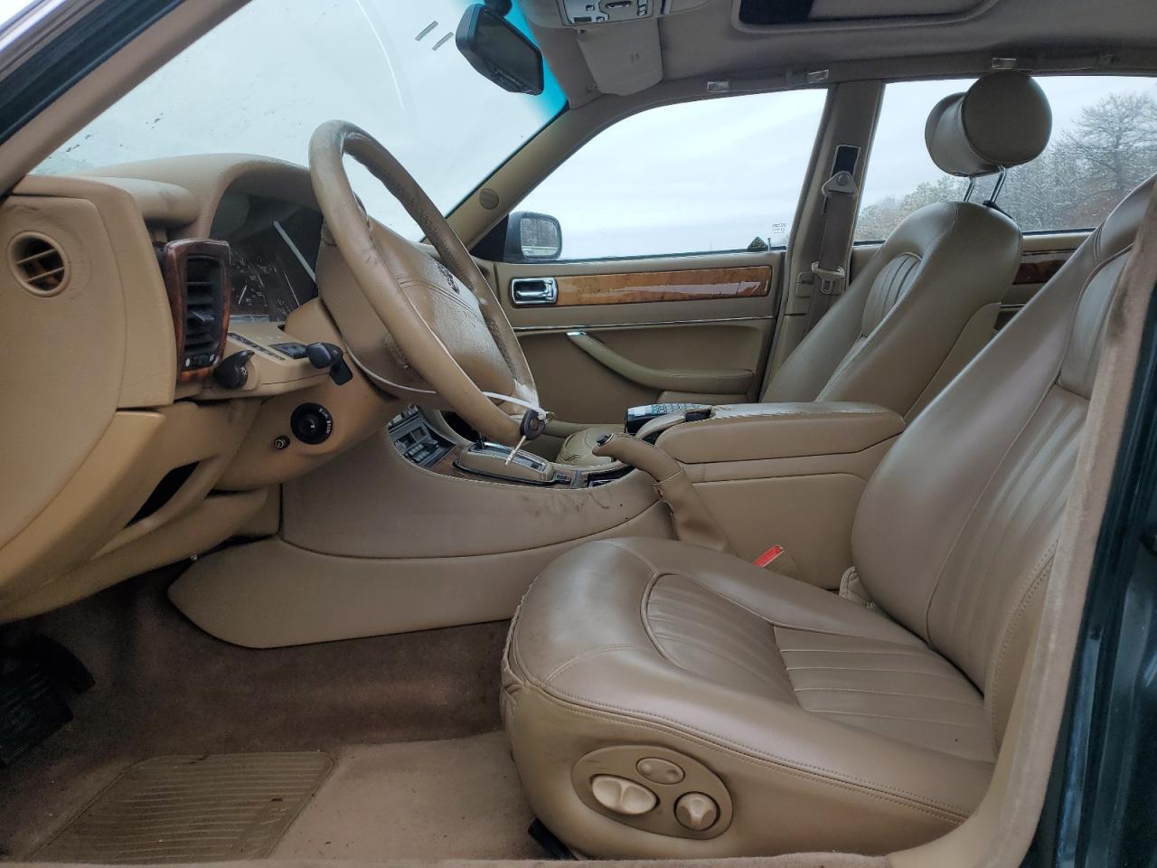 1995 Jaguar XJ VIN SAJHX1746SC730186 Copart auction photo, rear end / undercarriage damage thumbnail 7