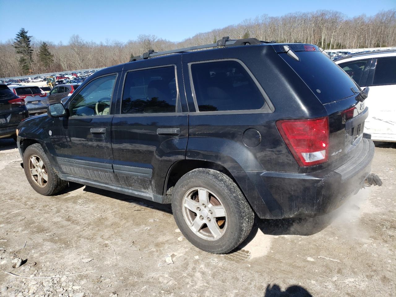 2005 Jeep Grand Cherokee VIN 1J8HR48N55C636783 Copart auction photo, vandalism / front end damage thumbnail 2