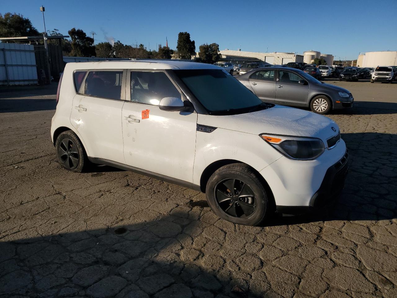 2016 KIA Soul VIN KNDJN2A22G7391719 Copart auction photo, vandalism damage thumbnail 4