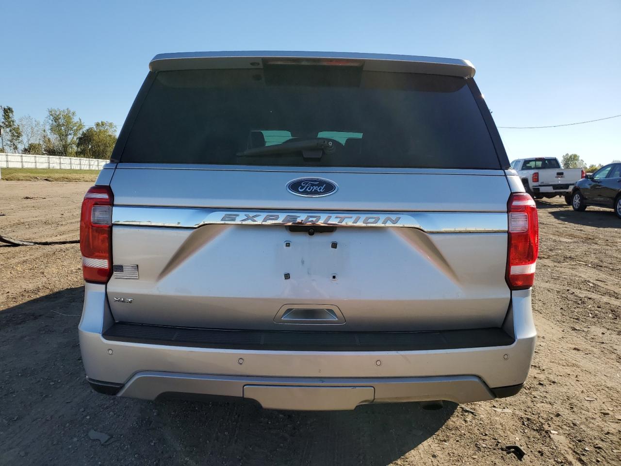 2018 Ford Expedition VIN 1FMJU1JT1JEA31958 Copart auction photo, front end damage thumbnail 6