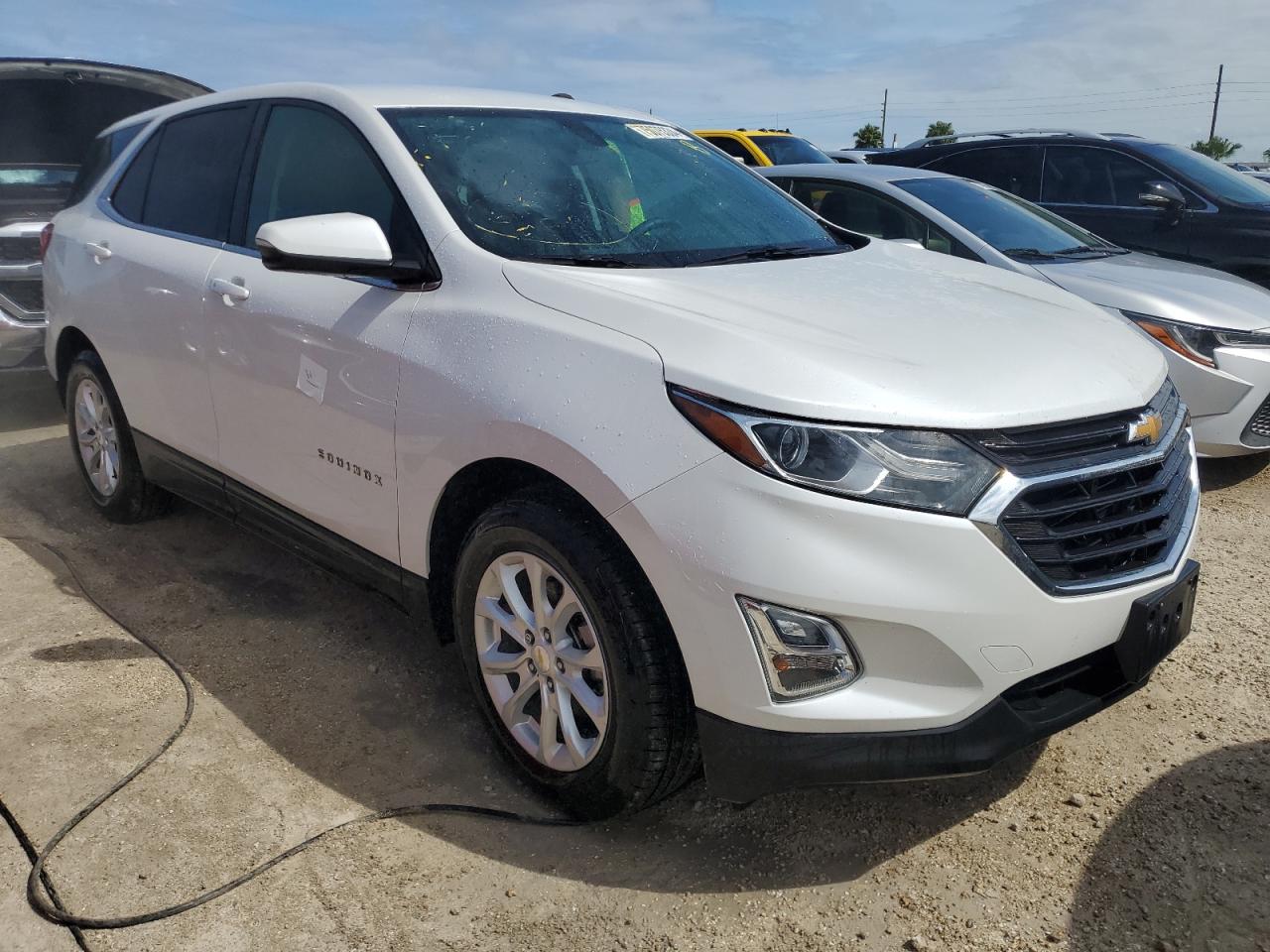 2018 Chevrolet Equinox VIN 2GNAXJEV5J6170266 Copart auction photo, water/flood damage thumbnail 4